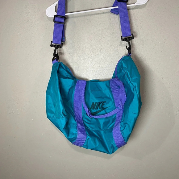 Vintage Nike duffel bag - Picture 3 of 7
